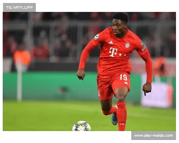 拜仁左后卫阿方索·戴维斯右膝前交叉韧带撕裂，赛季报销